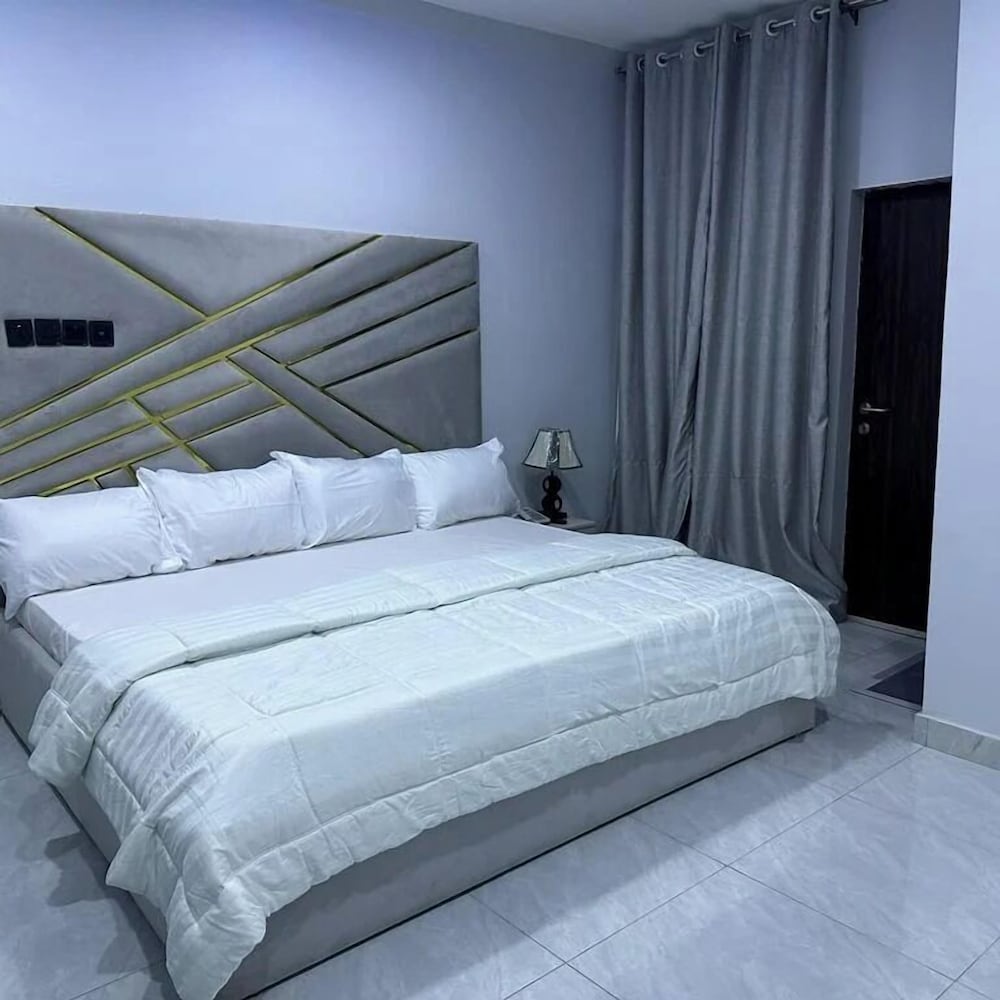 Bott Apartment