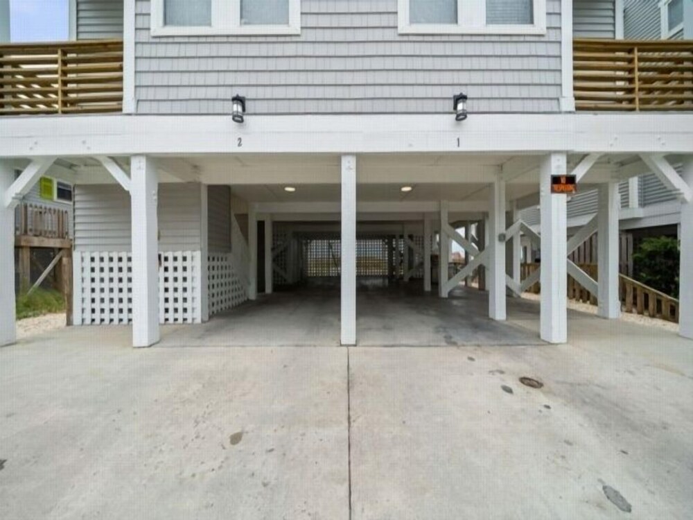 A Shore Thing 1 - Oceanfront And Dog Friendly! Private Beach Access! 3 Bedroom Townhouse by RedAwning view 5