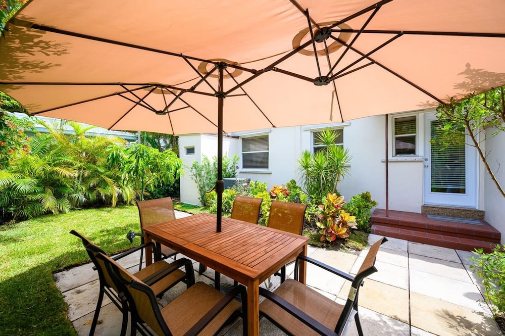 Beautiful And Comfortable Apt in Victoria Park