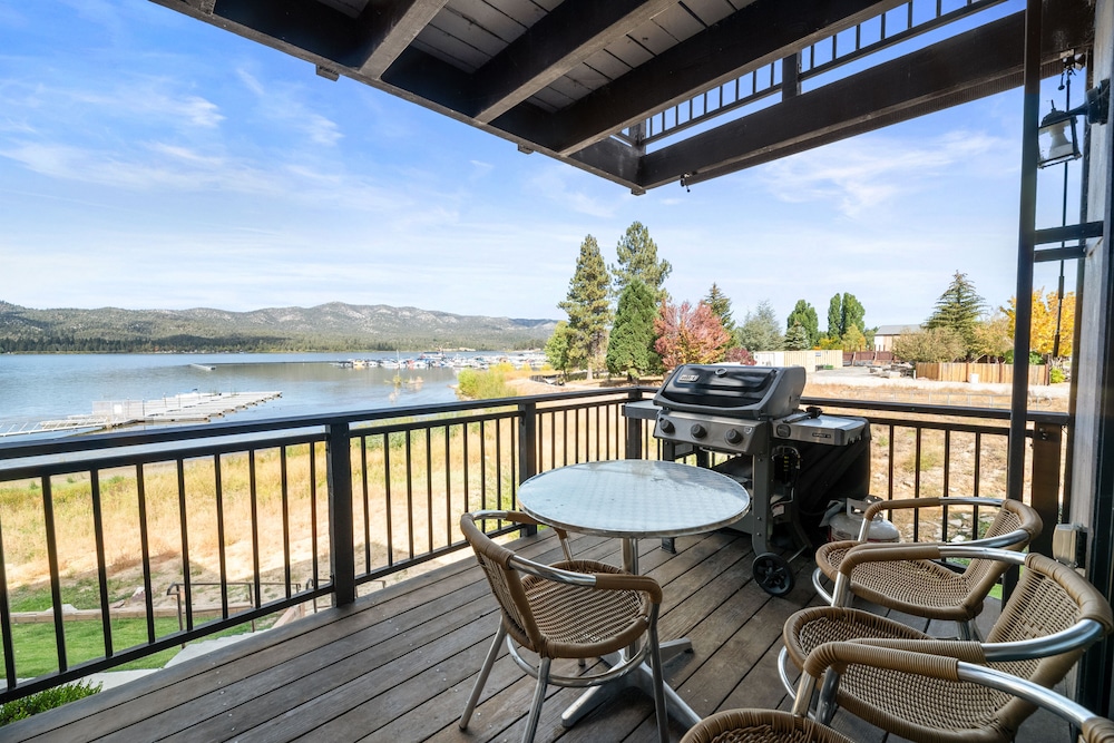 Shores Lakefront Condo