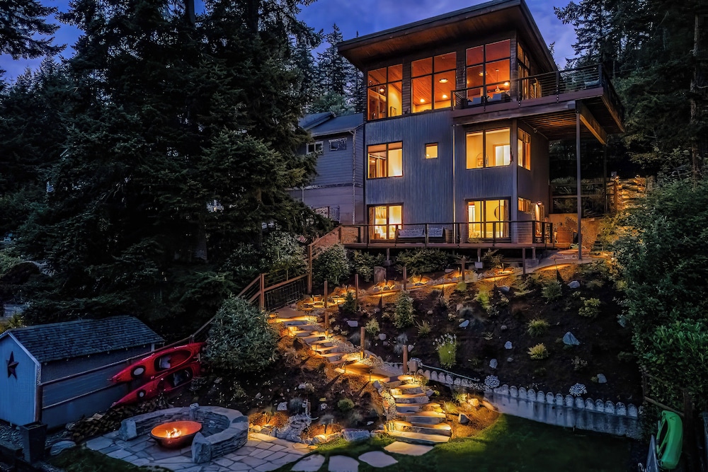 Modern Summit Lake Escape - Spacious Deck w/ View!
