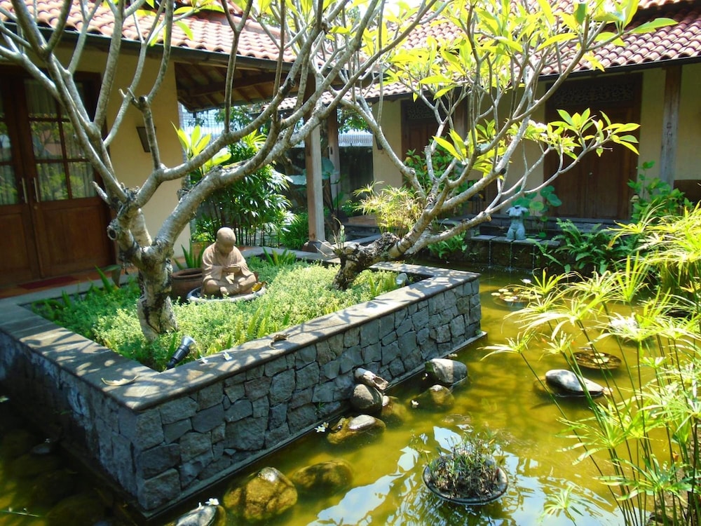 Villa Aquin