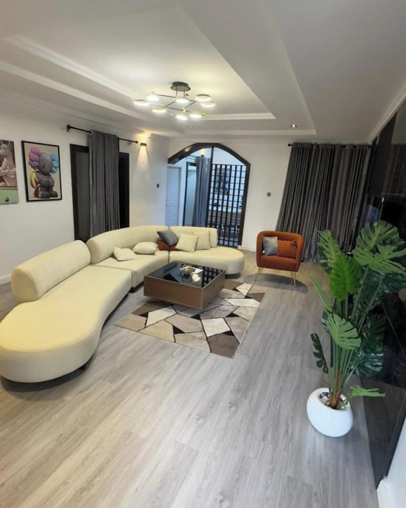 Konar Apartment