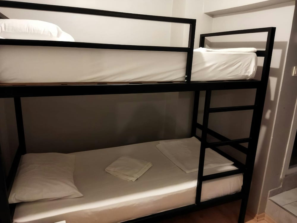 Sultan Hostel & Guesthouse - Image 40