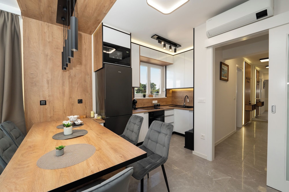 Nova Luxury Residence apartment with private heated pool