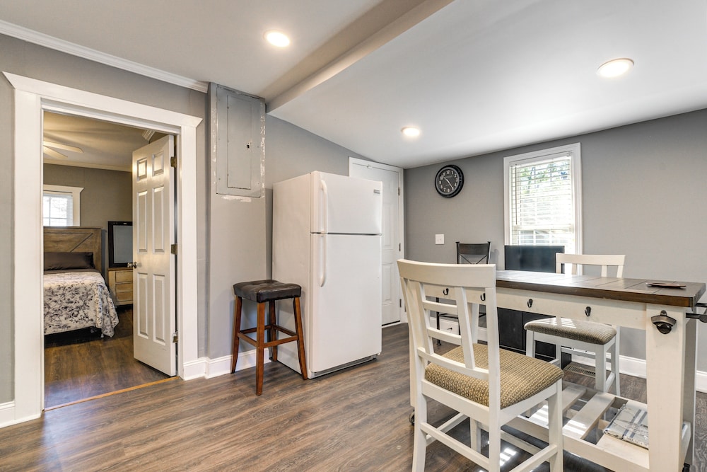 Durham Home w/ Screened Porch ~ 3 Mi to Downtown! view 4