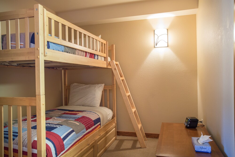 One Bedroom Condos at Powderhorn Lodge - Solitude UT