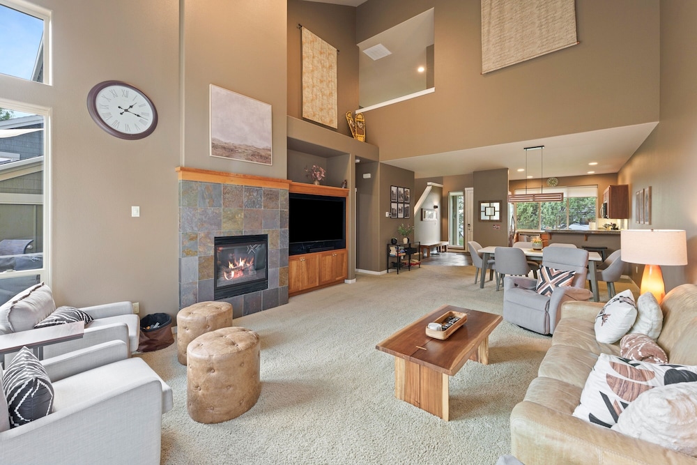 Brighter Days 3 Bedroom Townhouse