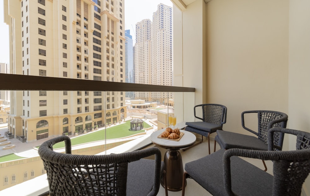 EDEN'S Homes & Villas - Seashell JBR