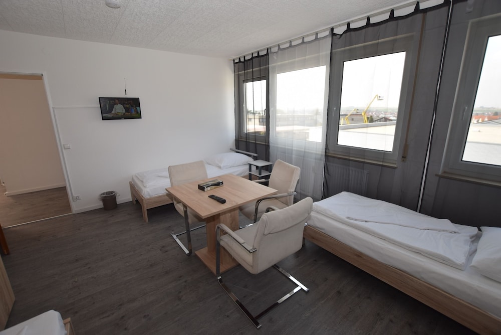 Messezimmer AB Apartments view 5