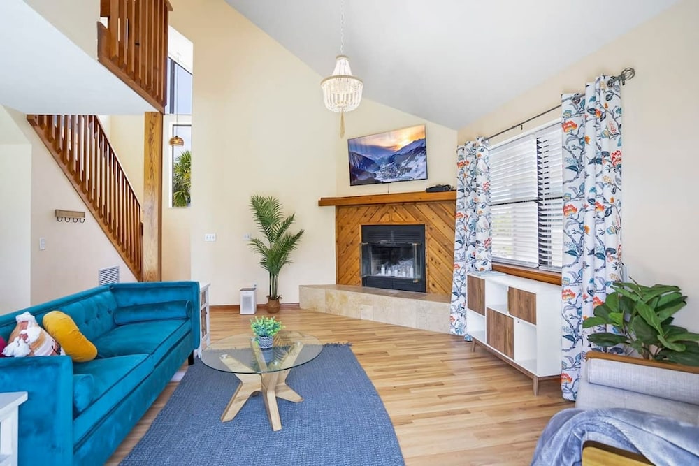 Oceanfront in St Aug Beach Patio BBQ Smart TVs