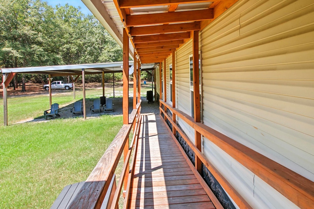 Tranquil Country Retreat Surrounded By Nature 3 Bedroom Home