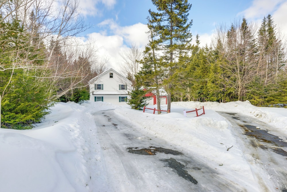 Ski, Golf & Hike: Spacious Dover Retreat!