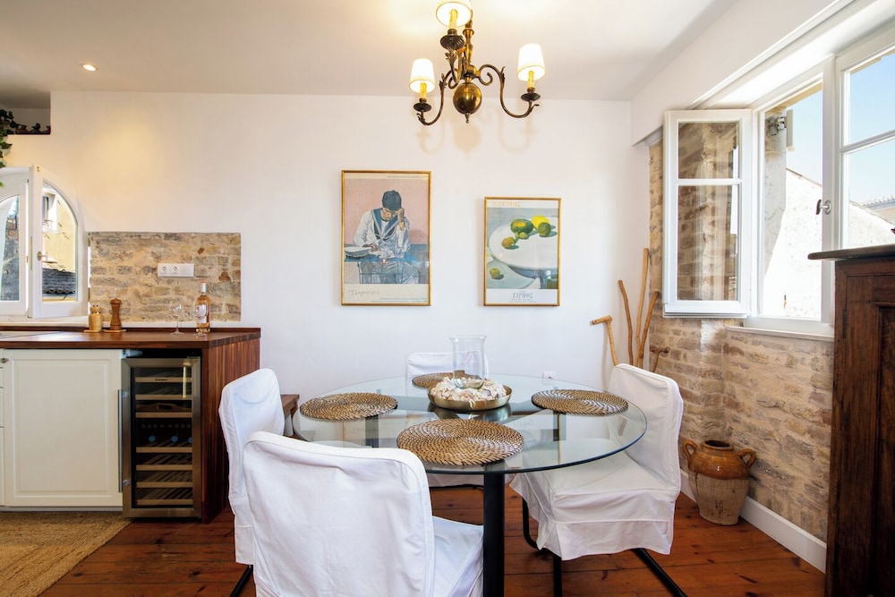 Korifo Old Town by Corfu Escapes