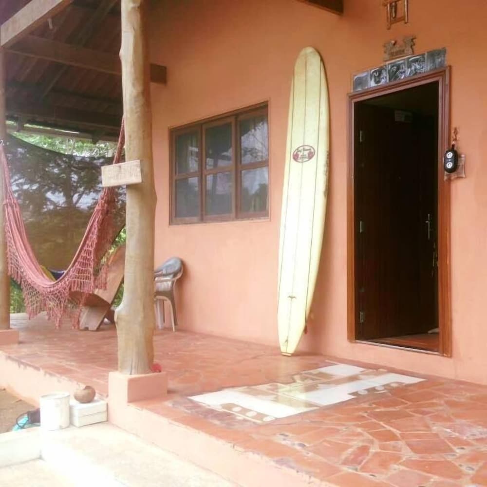Big Kahuna Surf Camp - Hostel - Property Image 1