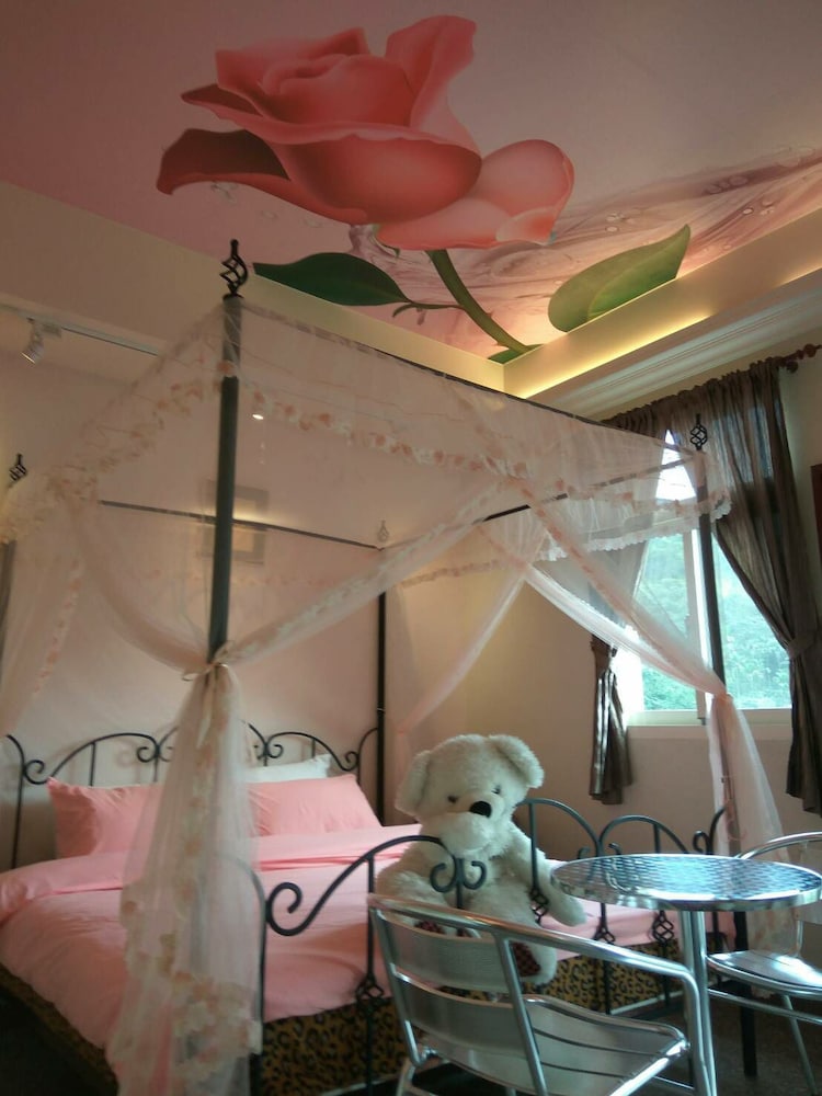 Shuanghui Garden B&B