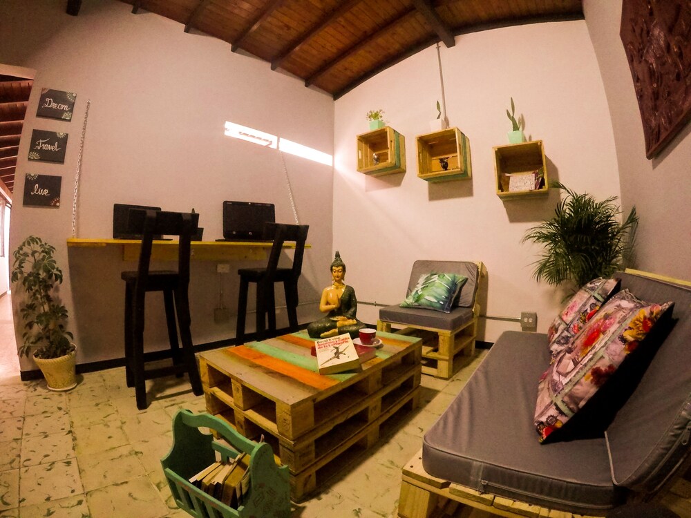 Pandora's House - Hostel view 2