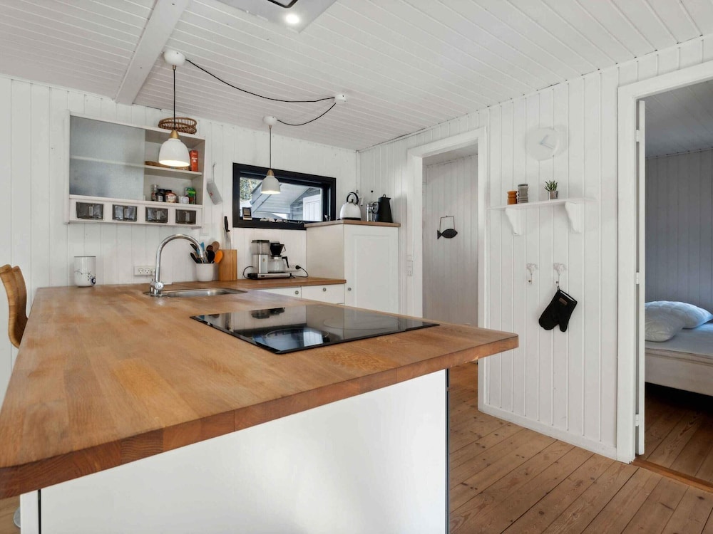 5 Star Holiday Home in Hals