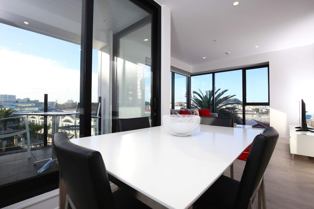 2 Bed Apt Heart of Ponsonby Gym view 5