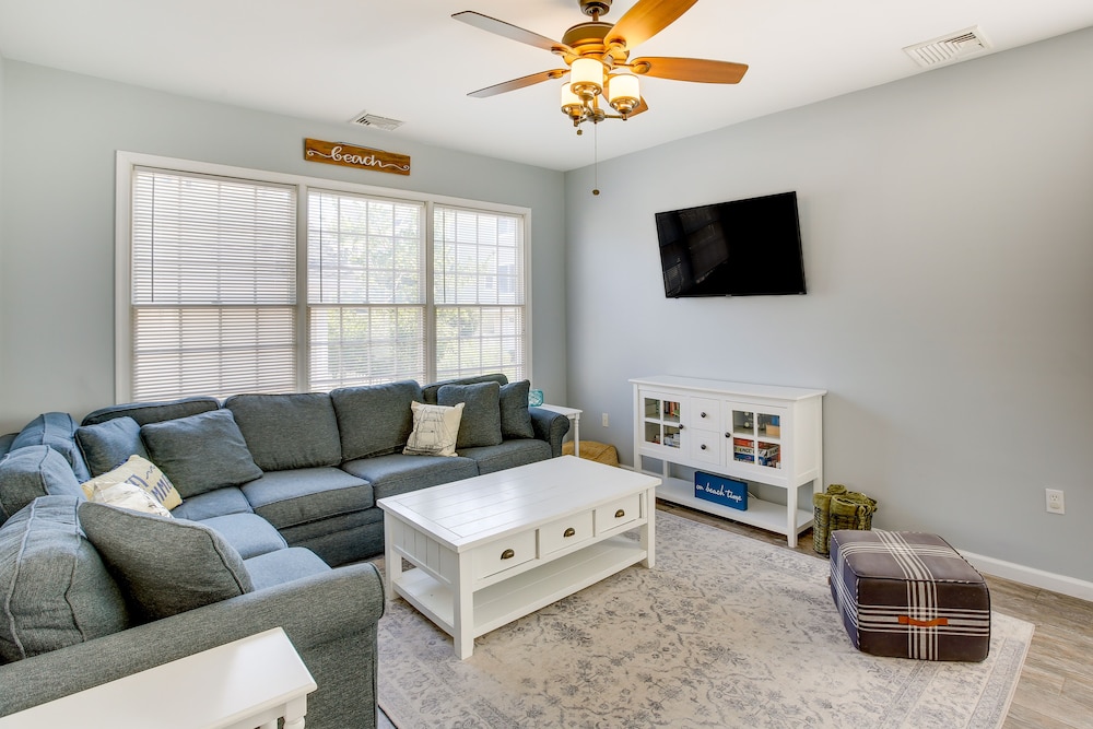 Sunny Atlantic City Home: Walk to Beach! view 3