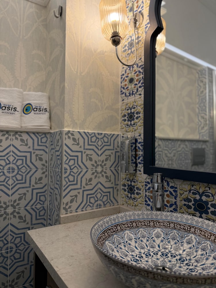 Oasis Inn Budapest
