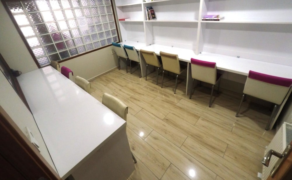 meeting & event spaces