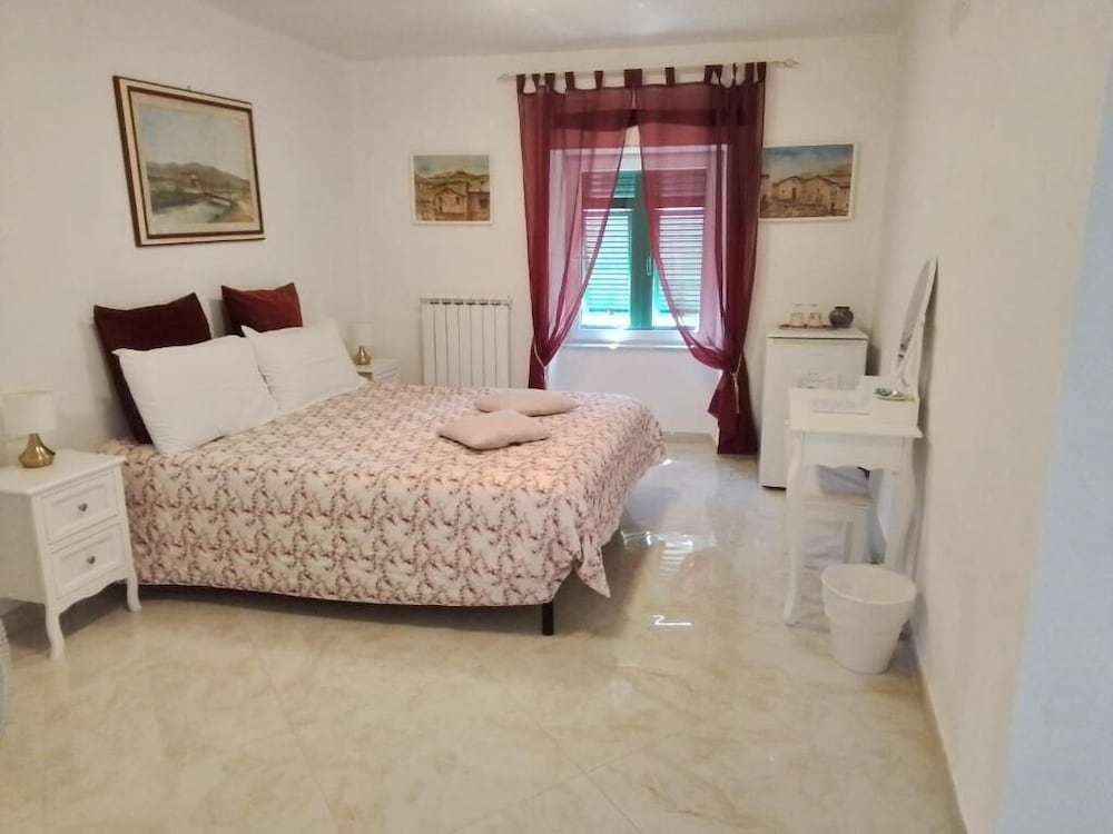 ANITA B&B