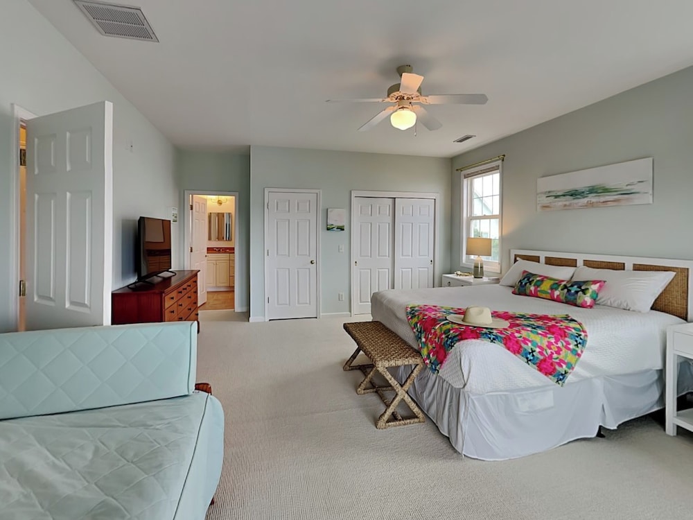 Sunny Side Up by Topsail Realty