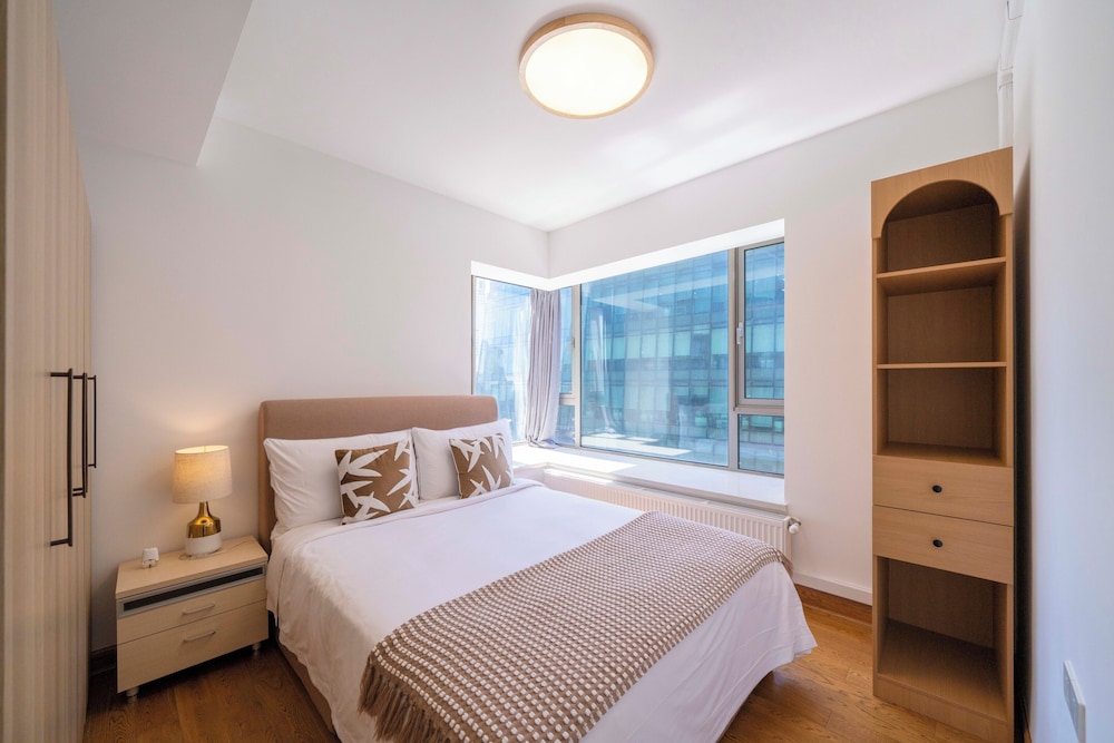 Tyms 3BR 2BA Apt Near Metro