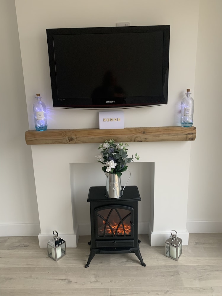 Charming 2-bed Cabin in Inverness, Scotland view 5