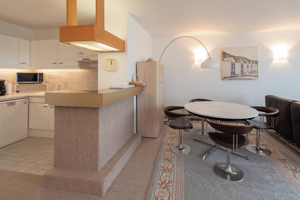 Apartment in Middelkerke With Sea View