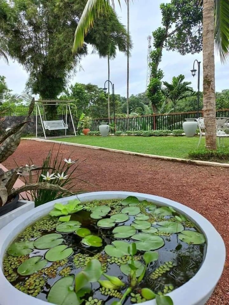 Velapura River Garden