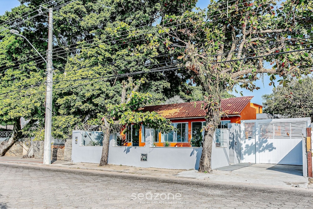 SDR Aptos de frente para Lagoa Conceição