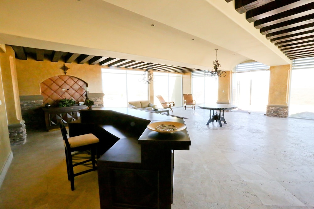 Encanto Living 0504 -2BR by Kivoya