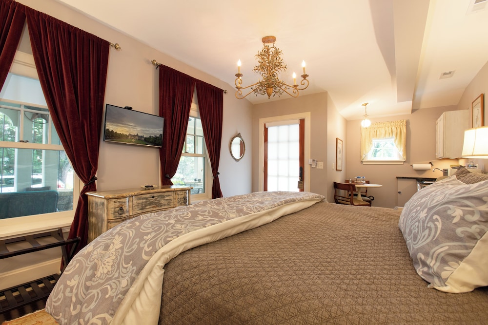 The Black Walnut B & B Inn
