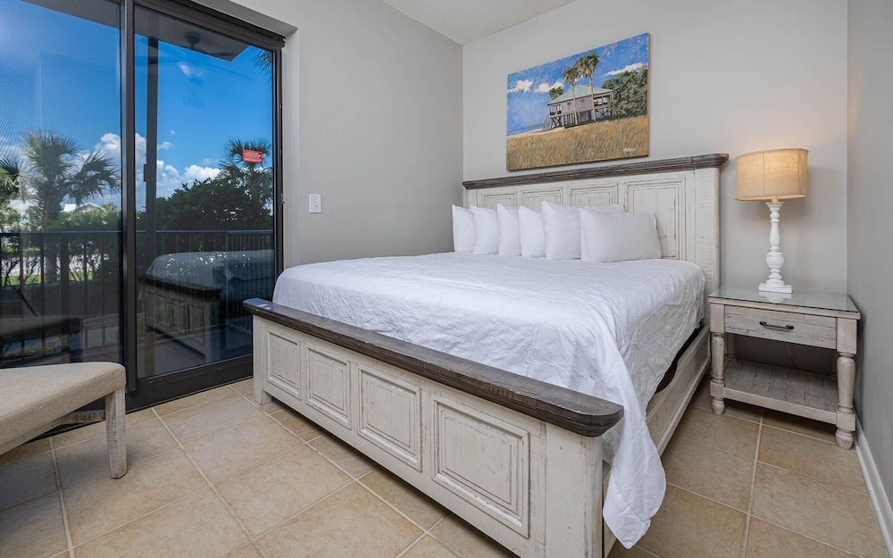 Phoenix X 101 3 Bedroom Condo