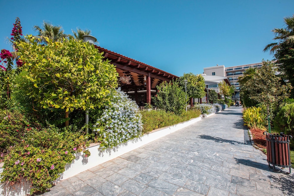 Palm Wings Beach Resort & Spa Kusadasi- All Inclusive