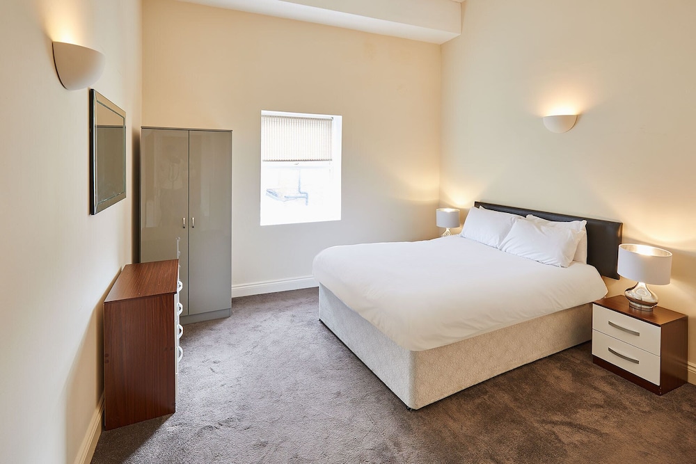 Whitley Bay Vacations - Host Stay Sea View Montague Apartments - Property Image 2