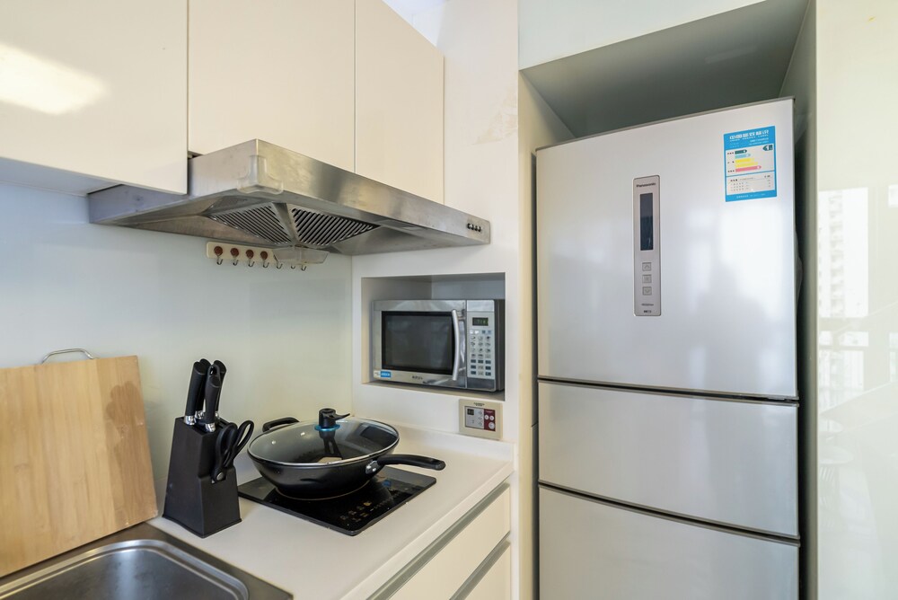 Shanghai Hills & Wanye Prime Stay