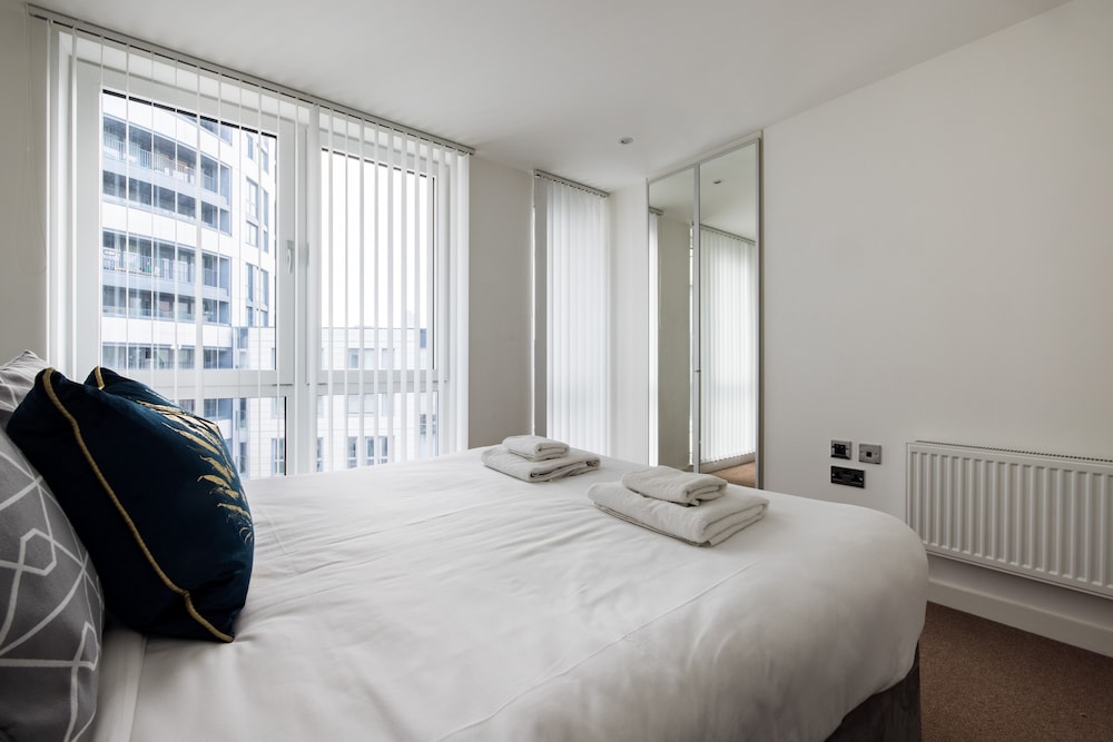 Spacious 2 Bed Flat in Hoxton