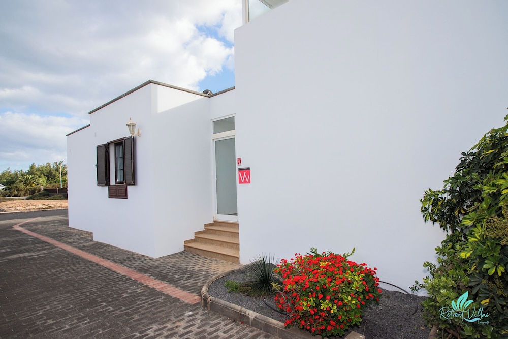 3 Bed Villa - Pool, Terrace, Bbq, Near Beach