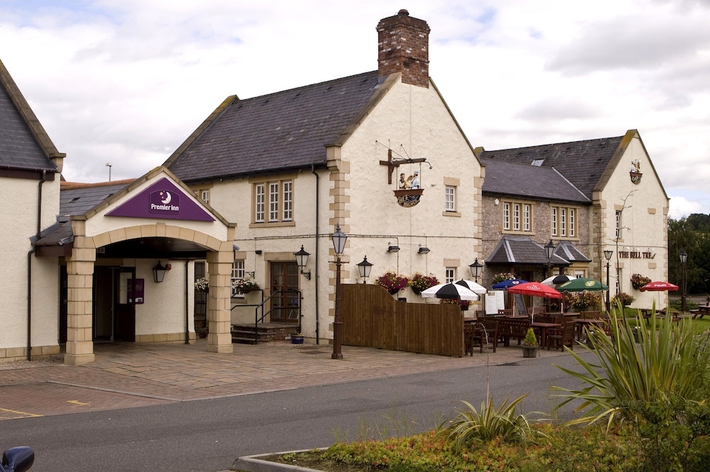 Premier Inn Dundee East 5