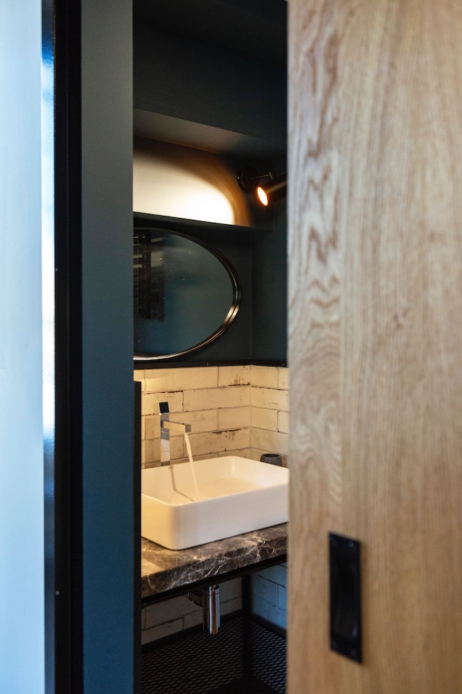 The Foundry Suites