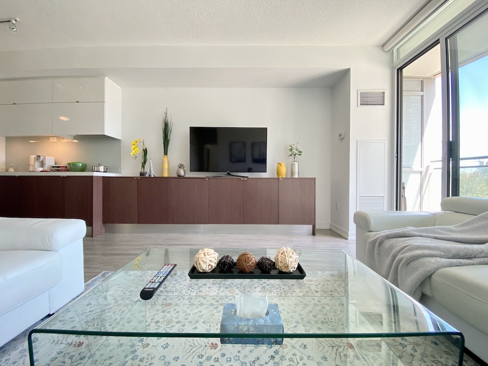Waterfront Luxury Residences