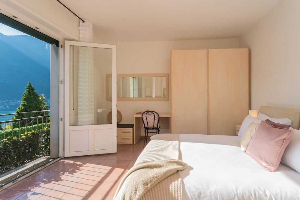 The Secret Lake View by Rent all Como