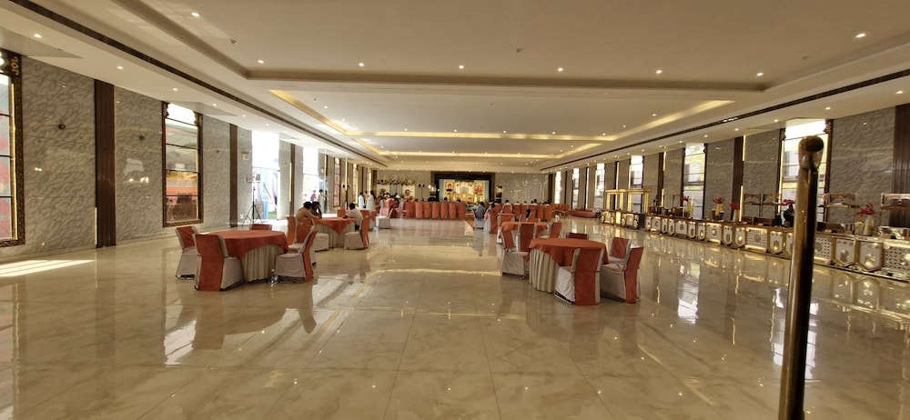 Hotel Grand Vasante
