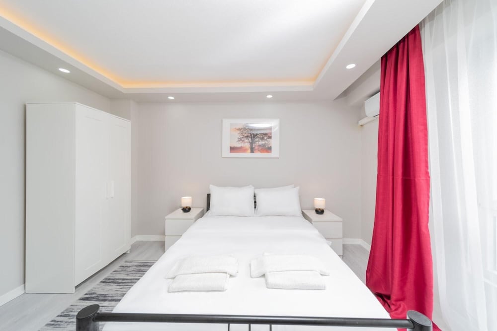 Modern and Fully Furnished 1 1 Flat in Antalya
