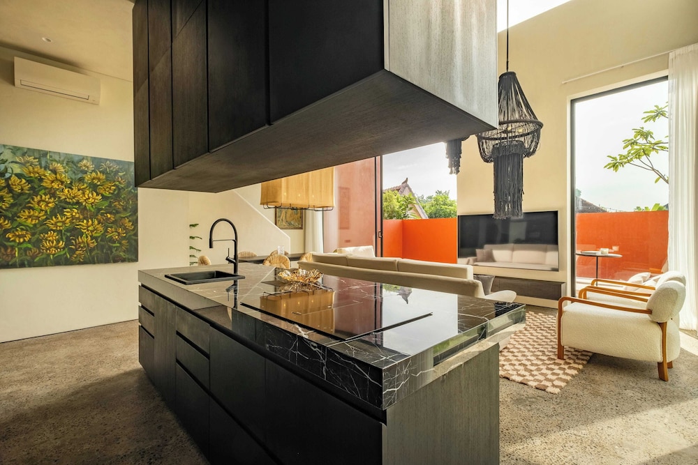 Five Stories - Luxury Villa Retreat
