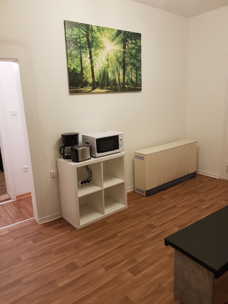 Wuppertal Vacations - SP Hotels- Apartment an der Wiesenstrae - Property Image 4