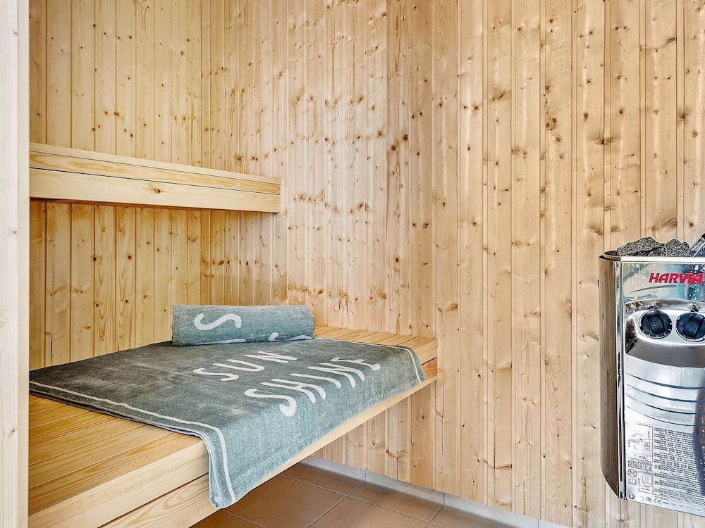 Chic Holiday Home in Hovedstaden near Sea view 3